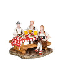 Eating schnitzels l7.5b8h6cm