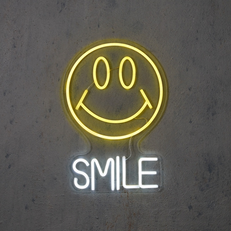 Neonlight smile l30b1.5h44cm geel